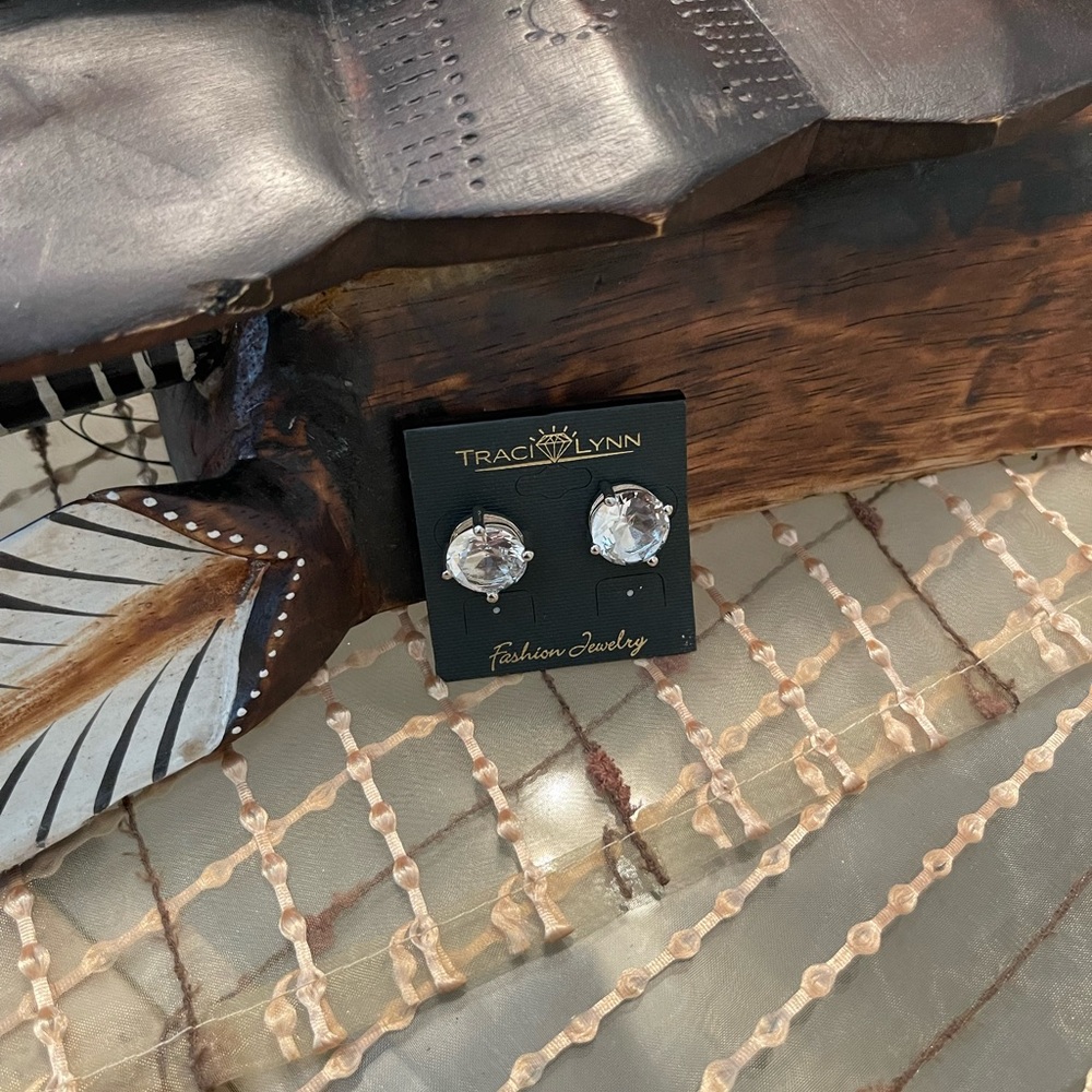 “Fairytale” earrings, pierced